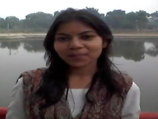 Swell indiai fiatal hölgy meztelen x névleges csipesz fotók
