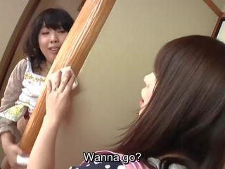 Subtitled japonská riskantní xxx video s enticing matka v zákon