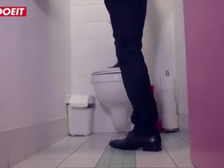 Letsdoeit - niemieckie sekretarka celina davis pieprzony przez szef na the toaleta
