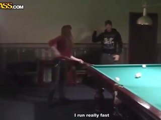 Concupiscent ofitsiantka at billiards gets naked and agzyňa almak